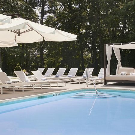Hilton Westchester 라이브룩 외부 사진