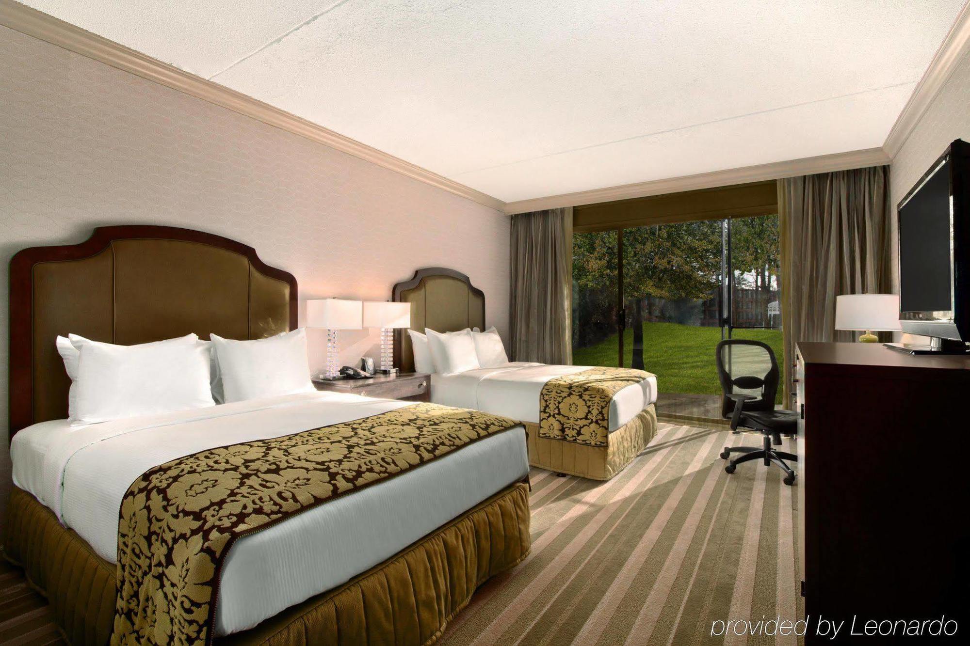 Hilton Westchester 라이브룩 객실 사진