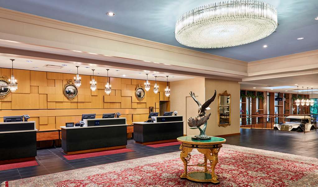 Hilton Westchester 라이브룩 내부 사진