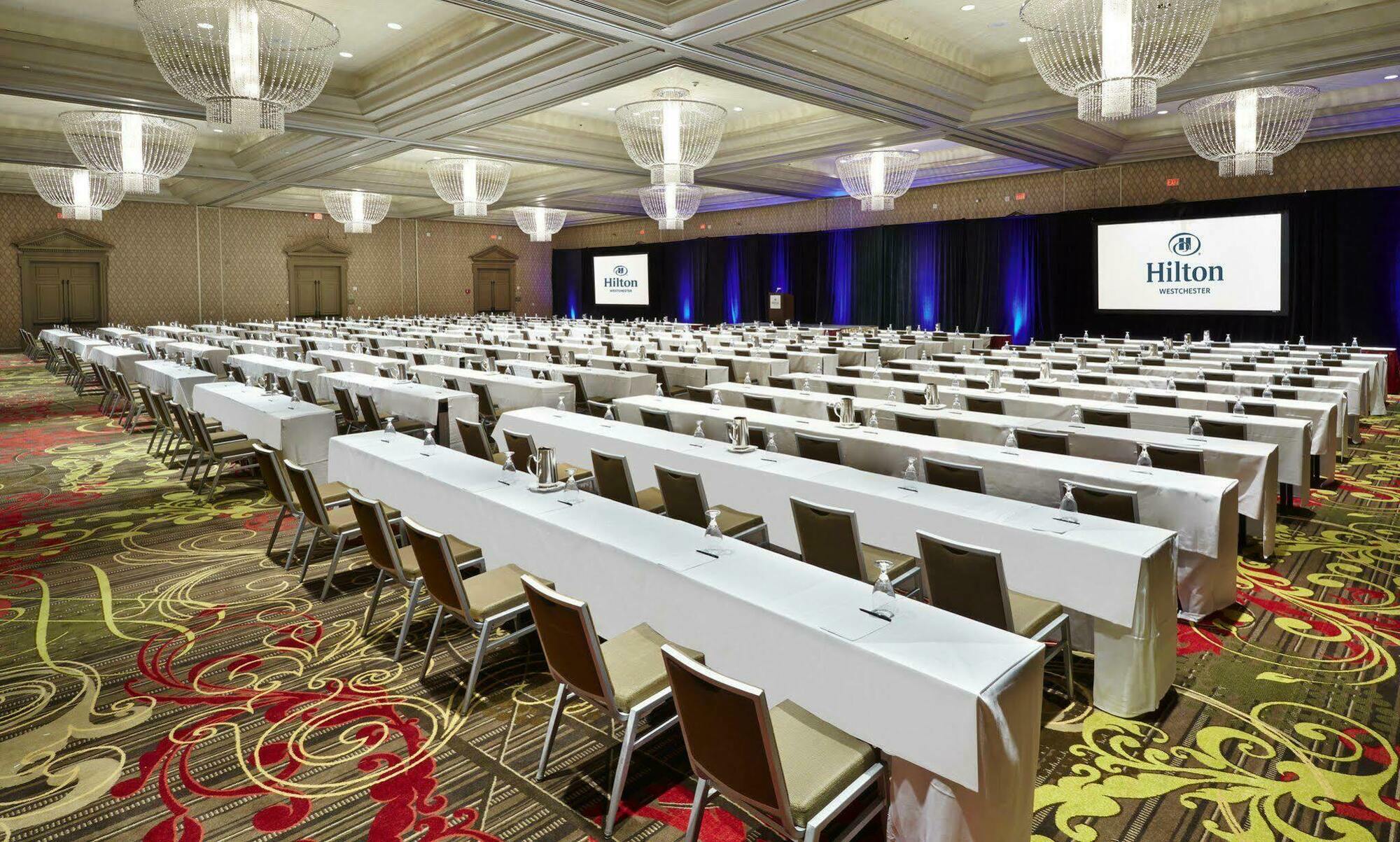 Hilton Westchester 라이브룩 외부 사진